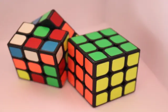 Les meilleures stratégies pour optimiser votre temps au Rubik's Cube