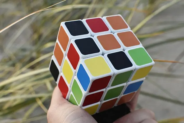 Guide essentiel pour les techniques de résolution du Rubik's Cube